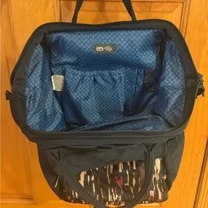 Lug Via Riverwalk backpack lug | Bags | Lug Via Riverwalk Navy Convertible  main image 2